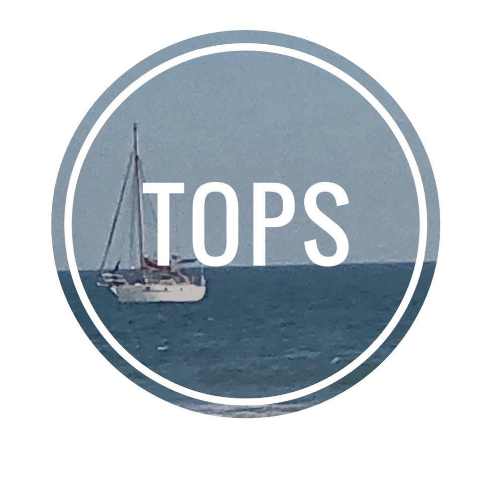 ☀️Tops & Tees☀️ - Picture 3 of 5